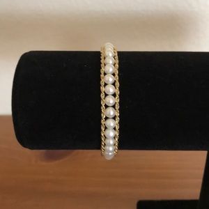 Pearls and gold bracelet